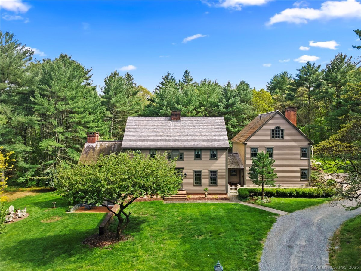 Bethel Road, Griswold, Connecticut - 5 Bedrooms  
5 Bathrooms  
14 Rooms - 