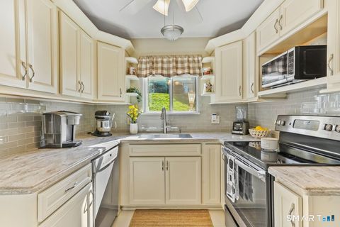 Tiny photo for 29 Heritage Village #B, Southbury, CT 06488 (MLS # 24164977)