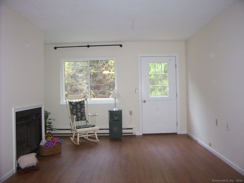 Tiny photo for 40 Firetown Road #APT 39, Simsbury, CT 06070 (MLS # 24136366)