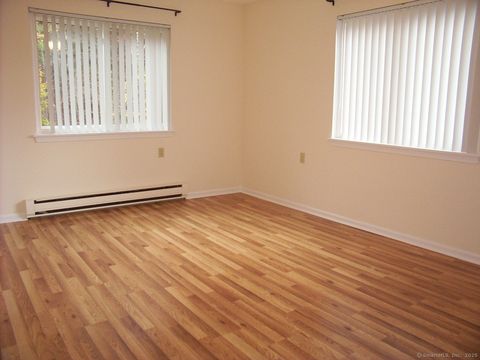 Tiny photo for 40 Firetown Road #APT 39, Simsbury, CT 06070 (MLS # 24136366)