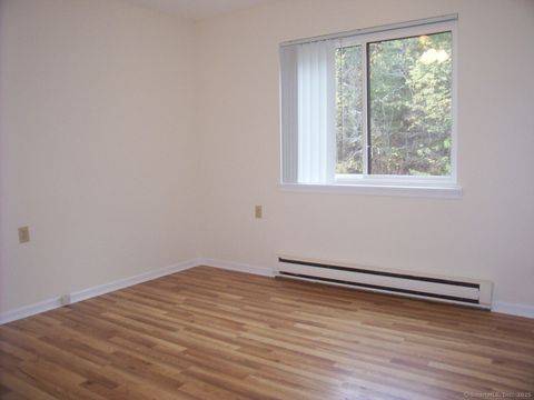 Tiny photo for 40 Firetown Road #APT 39, Simsbury, CT 06070 (MLS # 24136366)