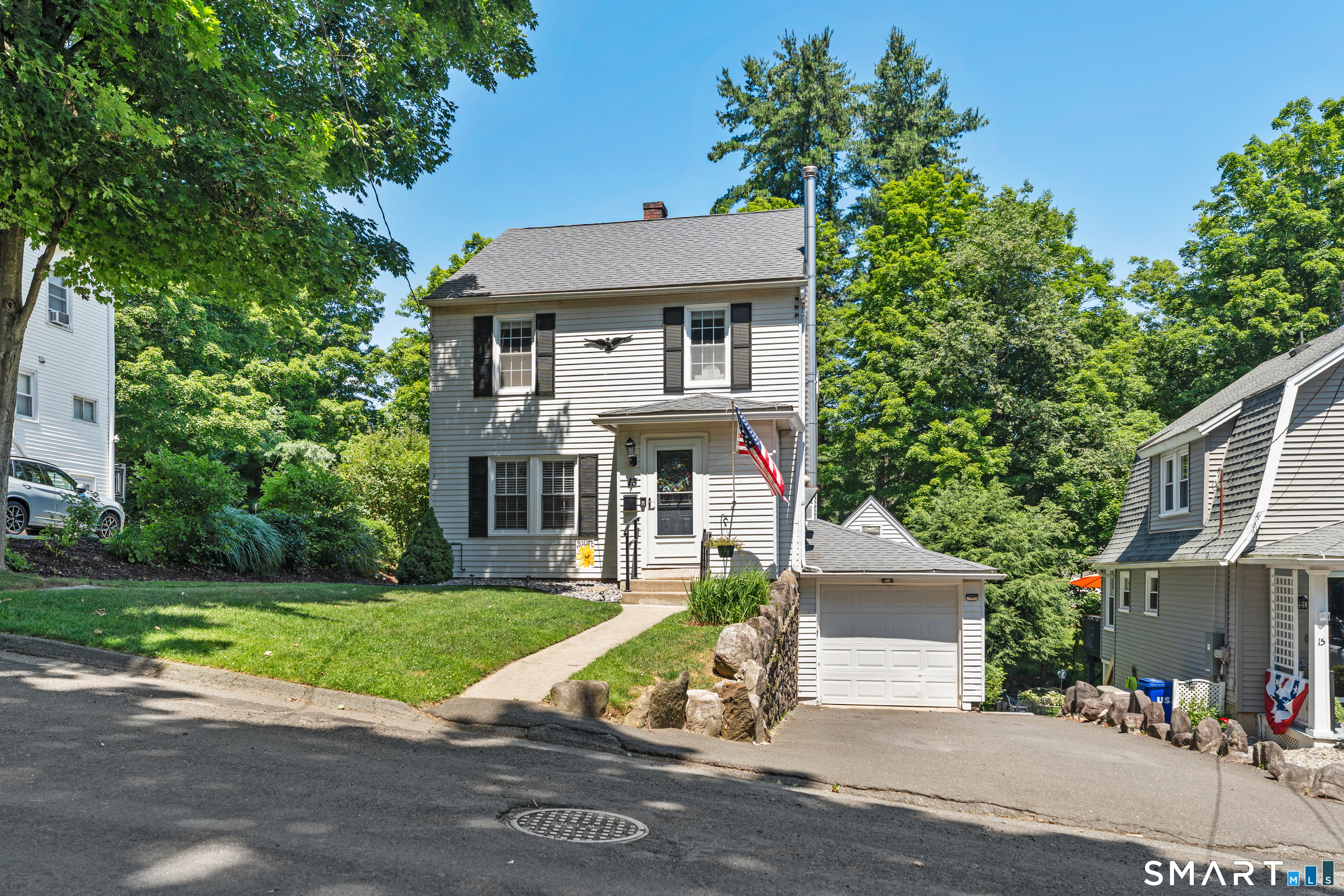 13 Roberts Avenue