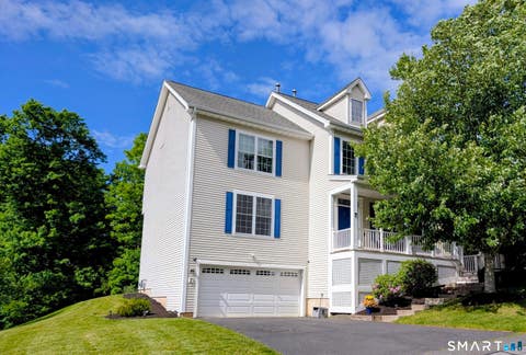 Condo For Sale - 7 Traditions Boulevard #7<br/> Southbury, CT 06488