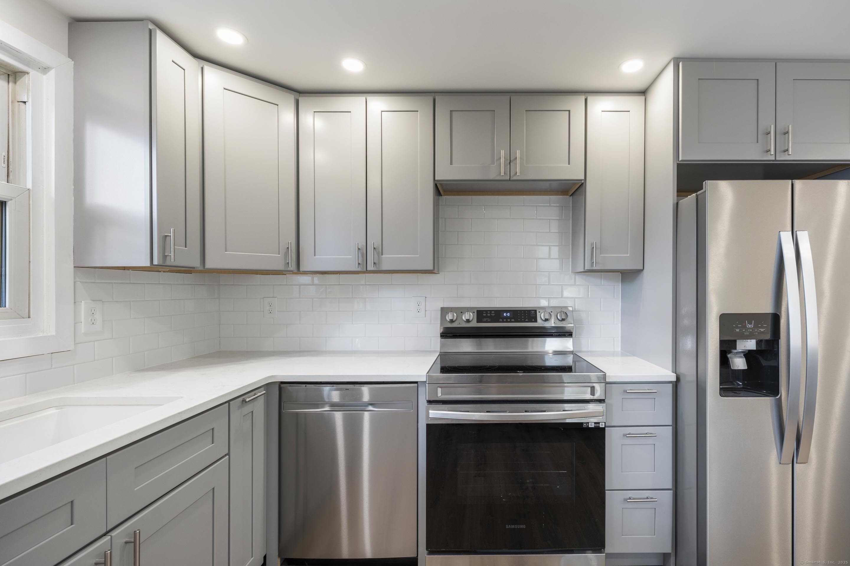 53 Kalish Avenue, Enfield, Connecticut image 9