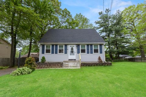 MLS: 24096939