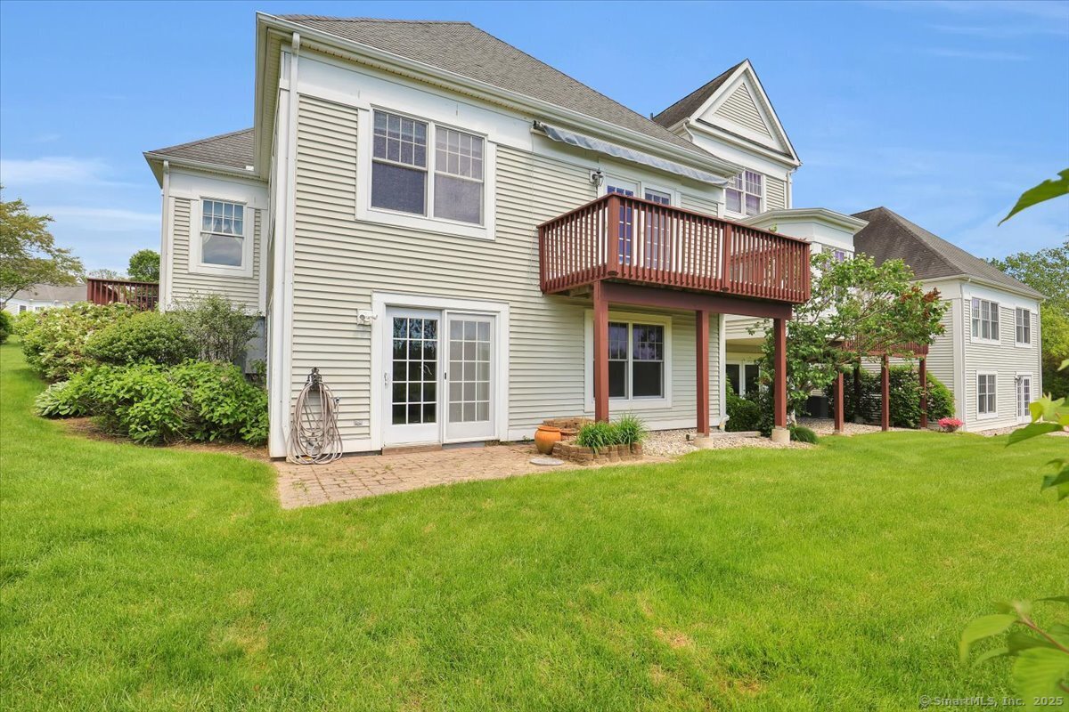 South Windsor, Connecticut 06074, United States, 2 Bedrooms Bedrooms, ,2 BathroomsBathrooms,Residential,Active,136131