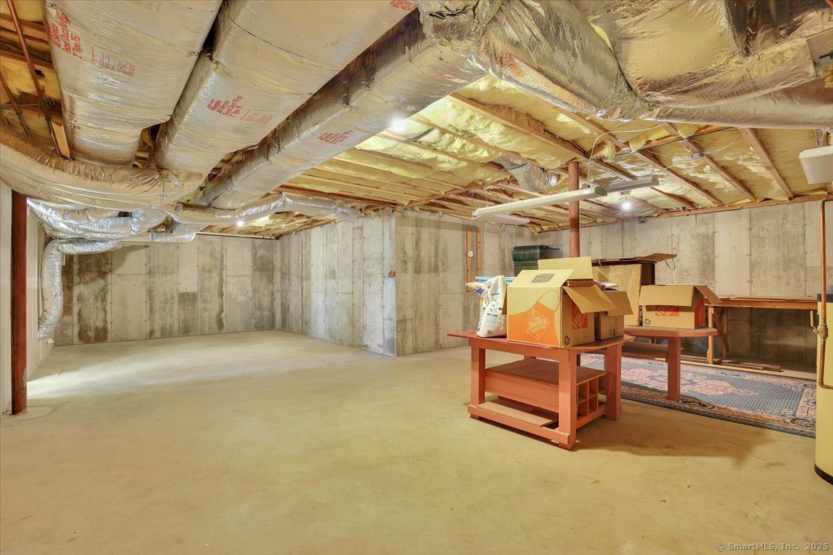 South Windsor, Connecticut 06074, United States, 2 Bedrooms Bedrooms, ,2 BathroomsBathrooms,Residential,Active,136131