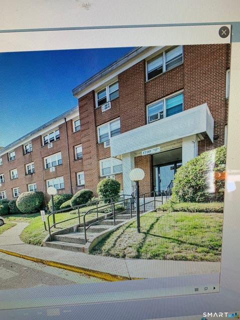 Photo of 1730 State Street #106, Hamden, CT 06517 (MLS # 24188654)
