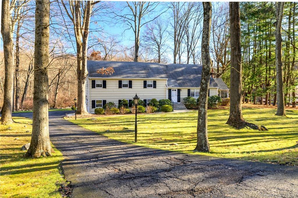 Photo 2 of 40 of 46 Brookdale Drive house