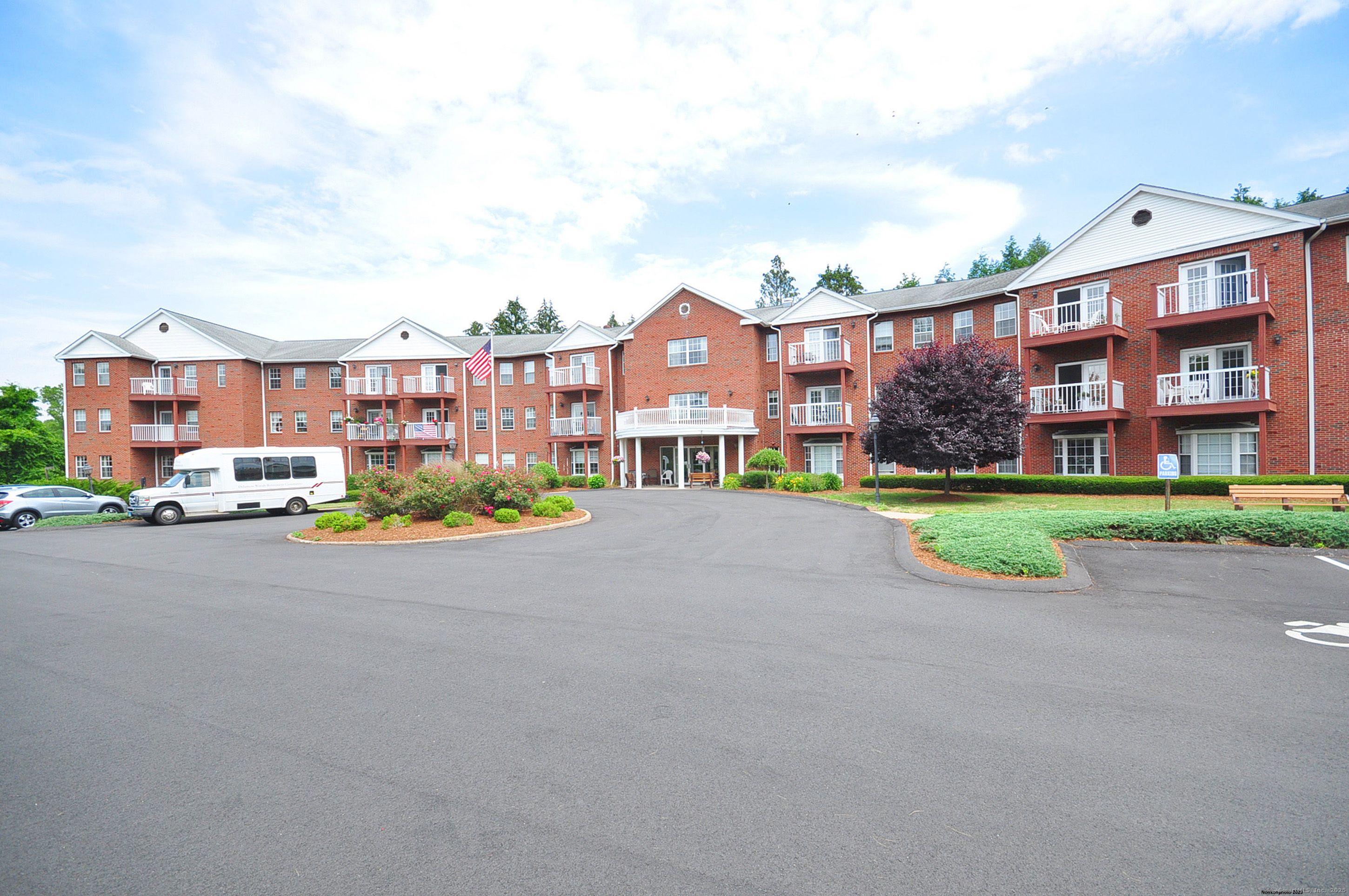 625 Palisado Avenue APT 206