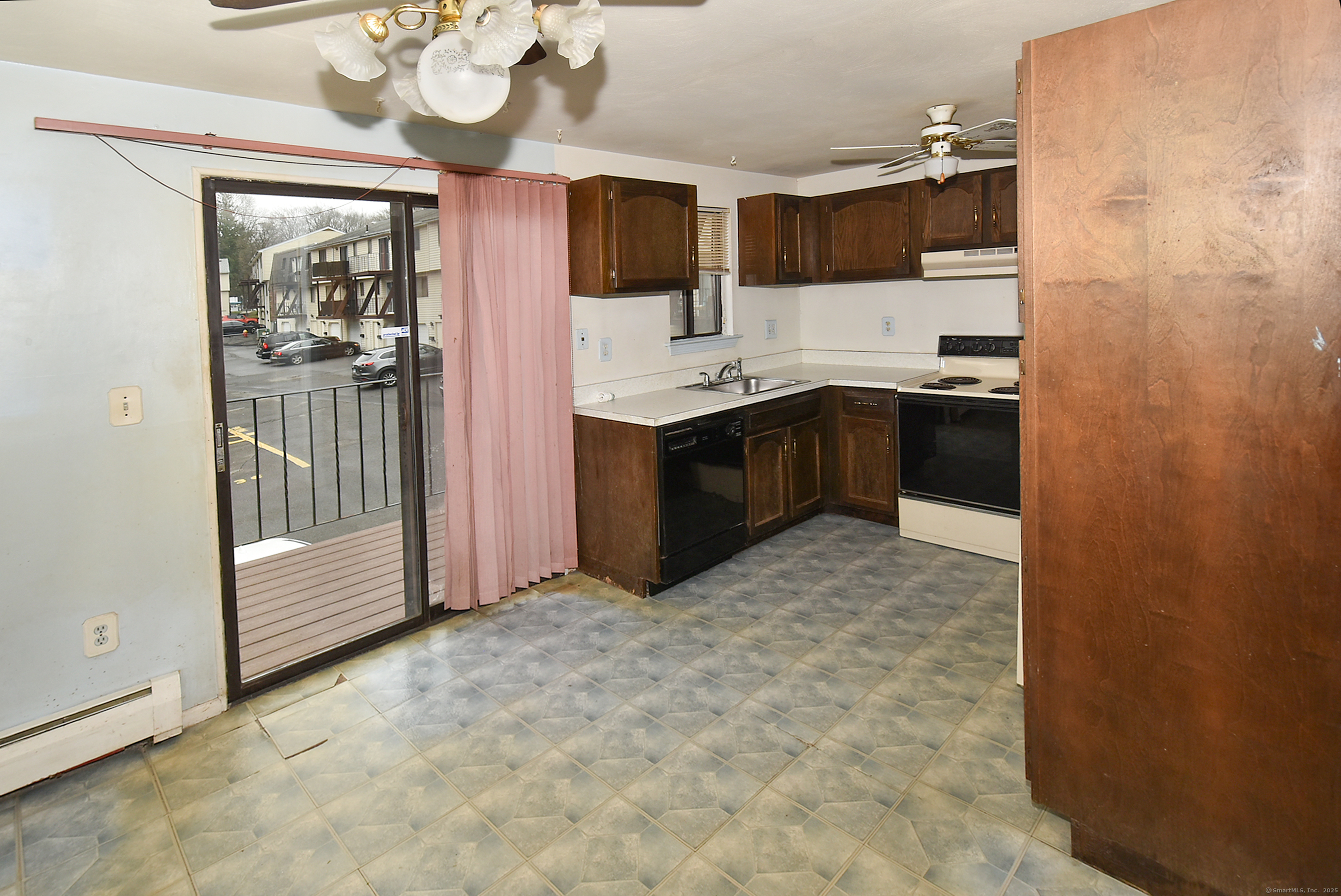 839 Blackstone Village #839, Meriden, Connecticut image 7