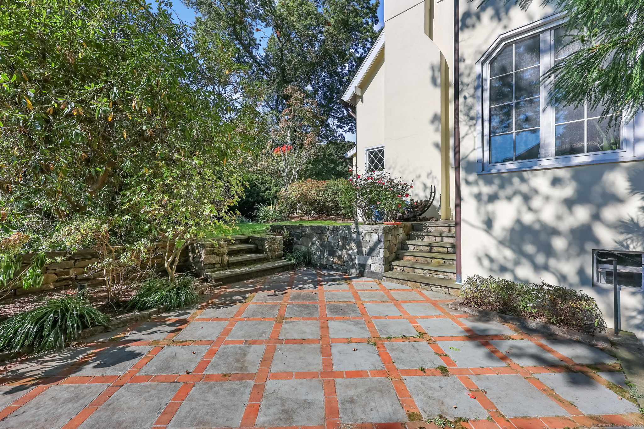 147 Old Church Road, Greenwich, Connecticut image 32