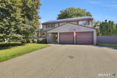 Photo of 306 Cromwell Avenue, Rocky Hill, CT 06067 (MLS # 24207326)
