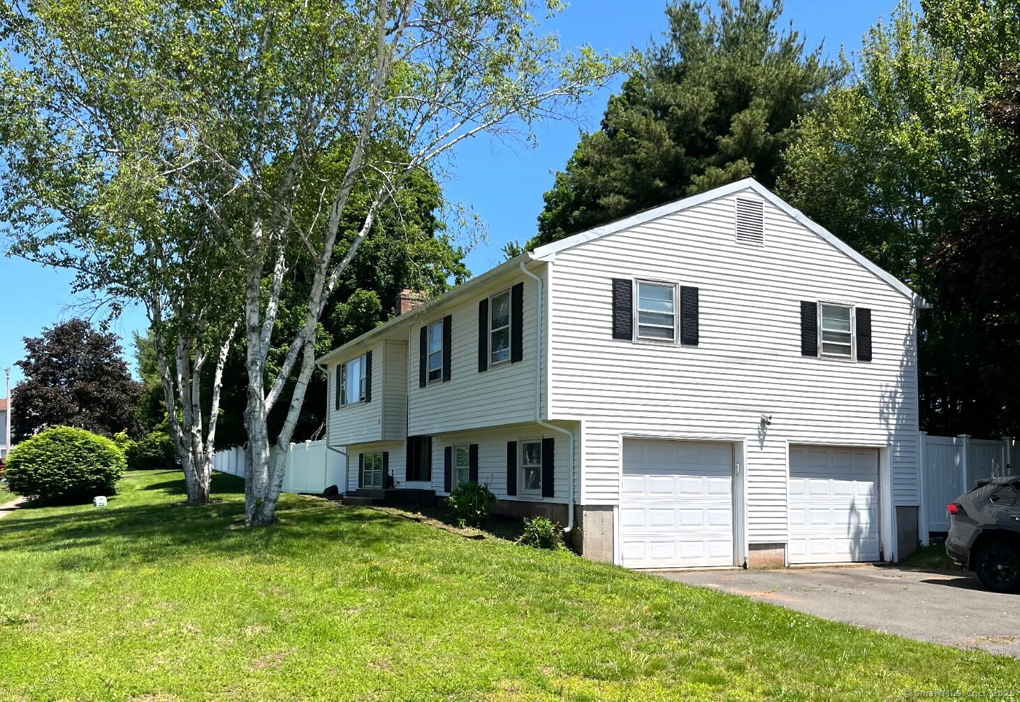 6 Cynthia Drive
