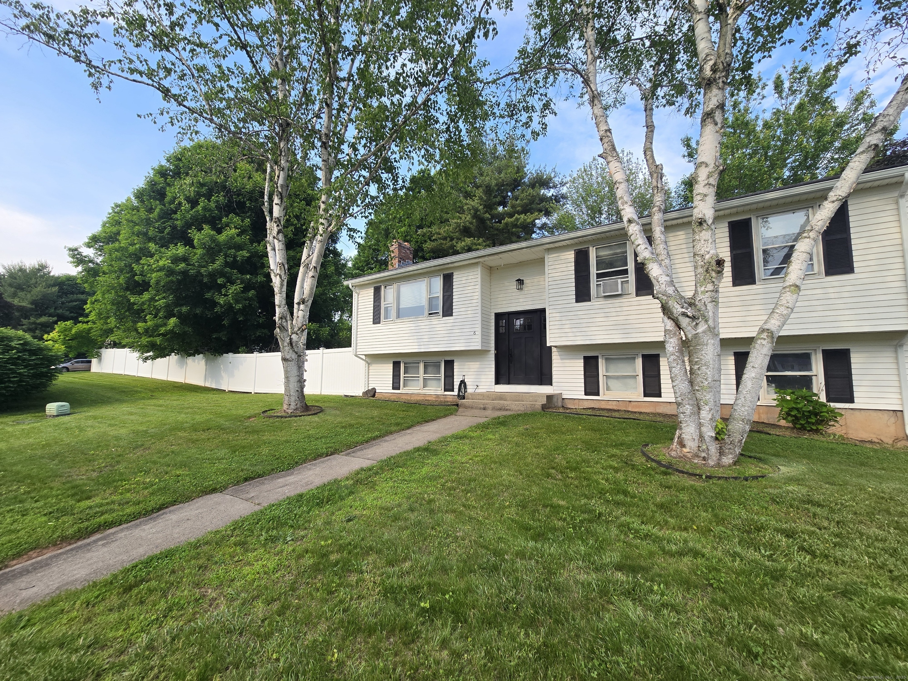 6 Cynthia Drive