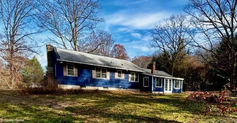 37 East Cotton Hill Road New Hartford CT 06057