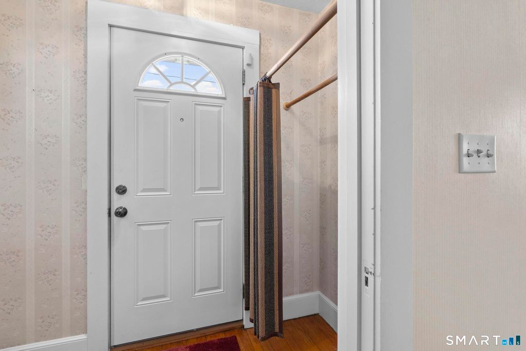 Photo of 393 Campfield Avenue, Hartford, CT 06114 (MLS # 24142968)