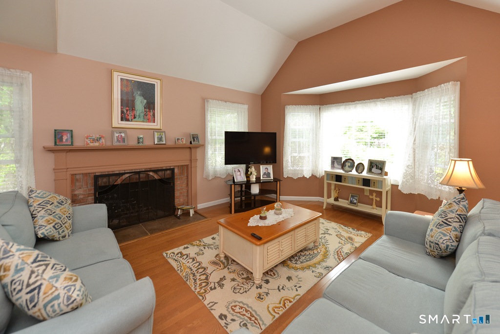 17 Woodbury Hill 17