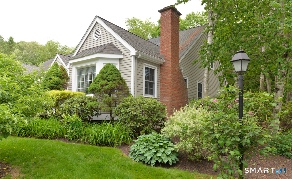 17 Woodbury Hill 17