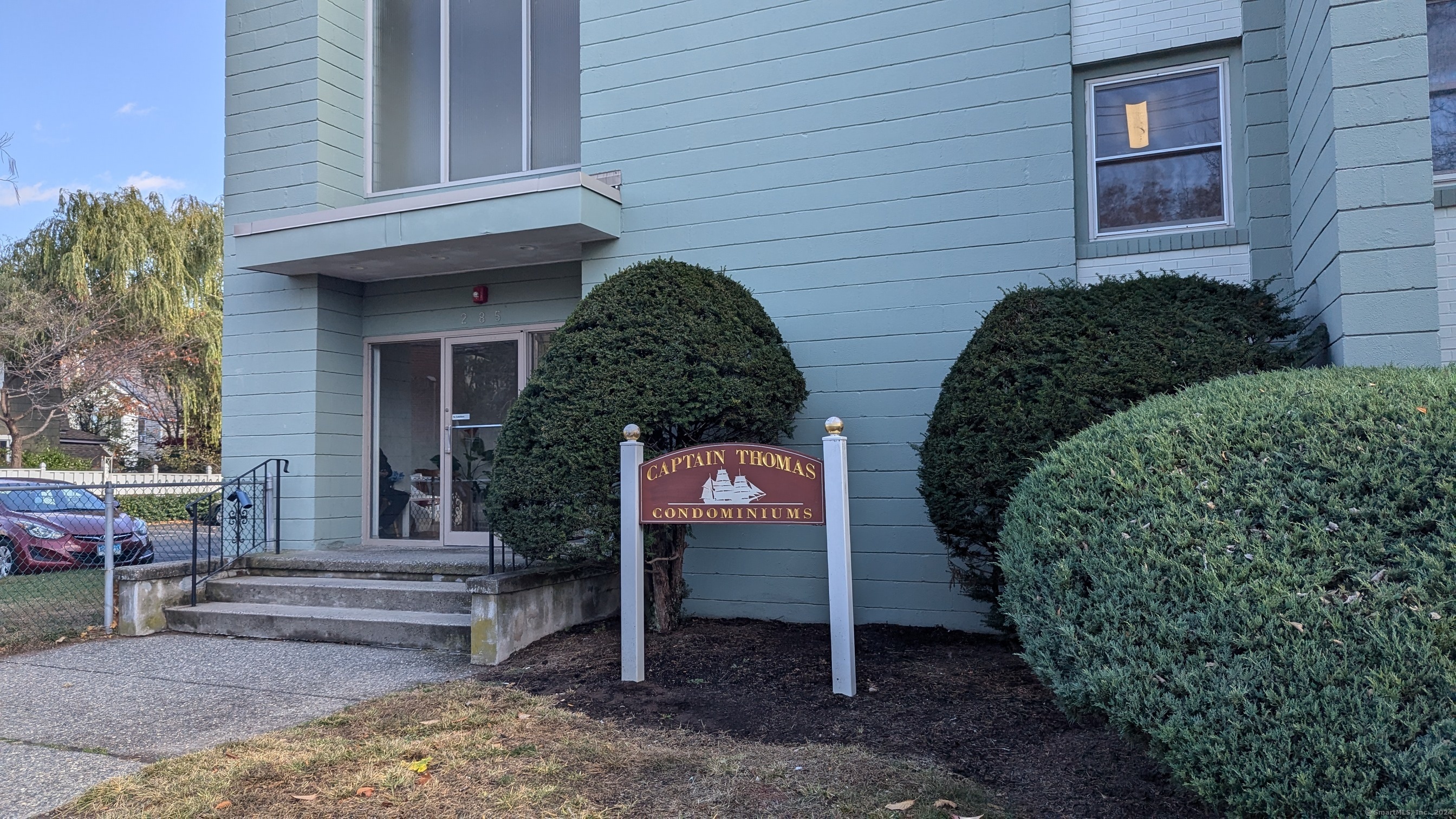 Rental Property at 285 Savin Avenue Apt C5, West Haven, Connecticut - Bedrooms: 2 
Bathrooms: 1 
Rooms: 4  - $1,700 MO.