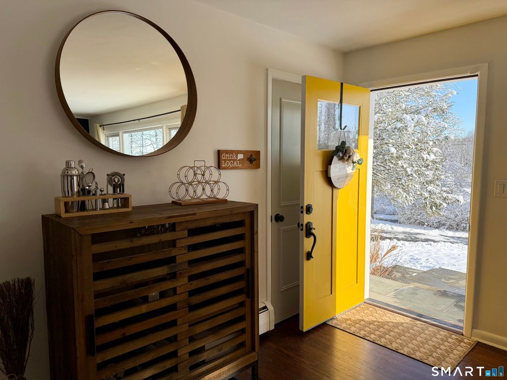 Photo of 6 Palmer Road, Danbury, CT 06811 (MLS # 24149080)