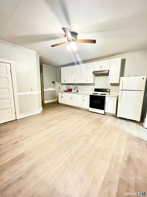 Tiny photo for 160 Lawrence Street #3N, Hartford, CT 06106 (MLS # 24145282)