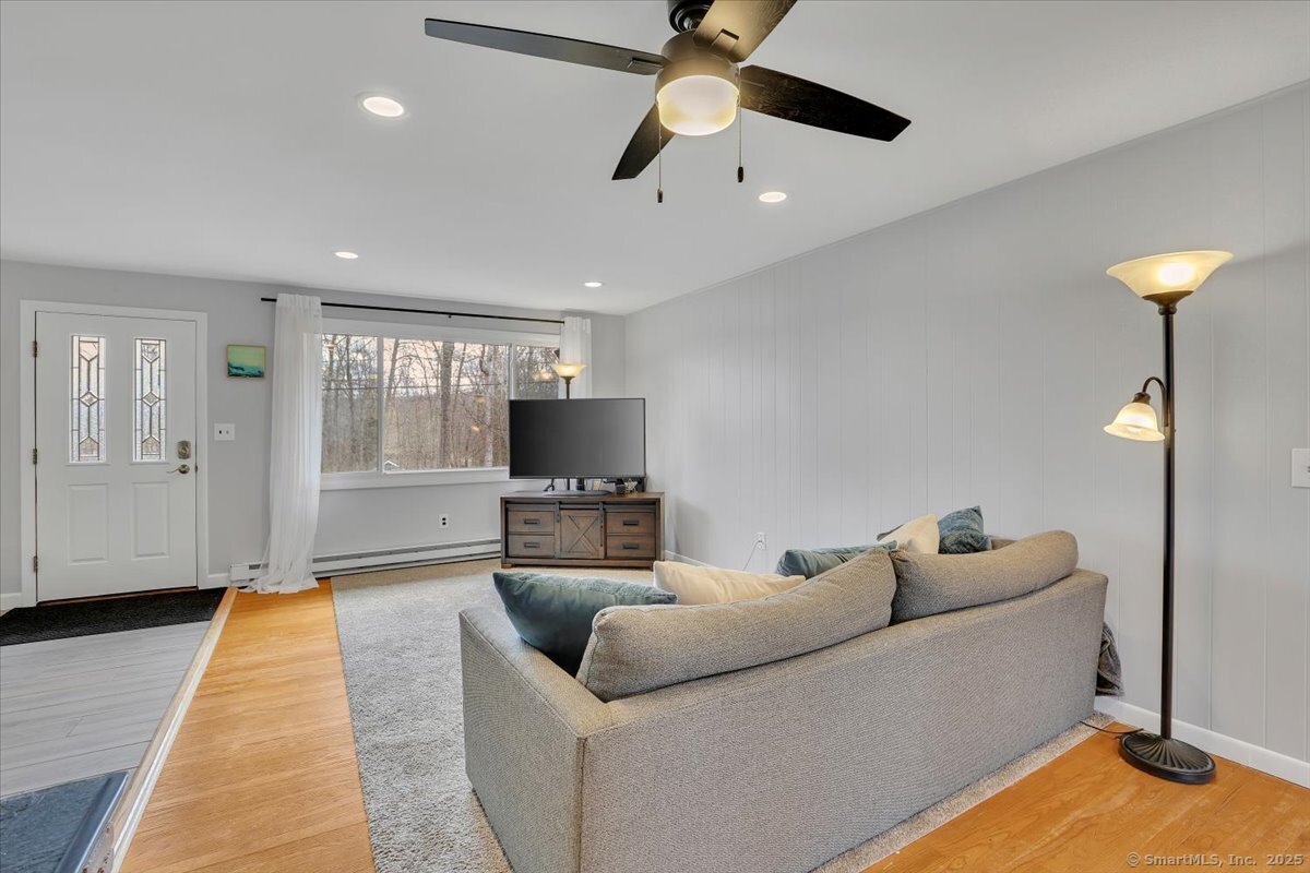 85 Margarite Road Extension, Middletown, Connecticut image 12