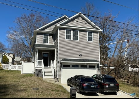 Homes For Sale - 38 Clifton Place<br/> Bridgeport, CT 06606