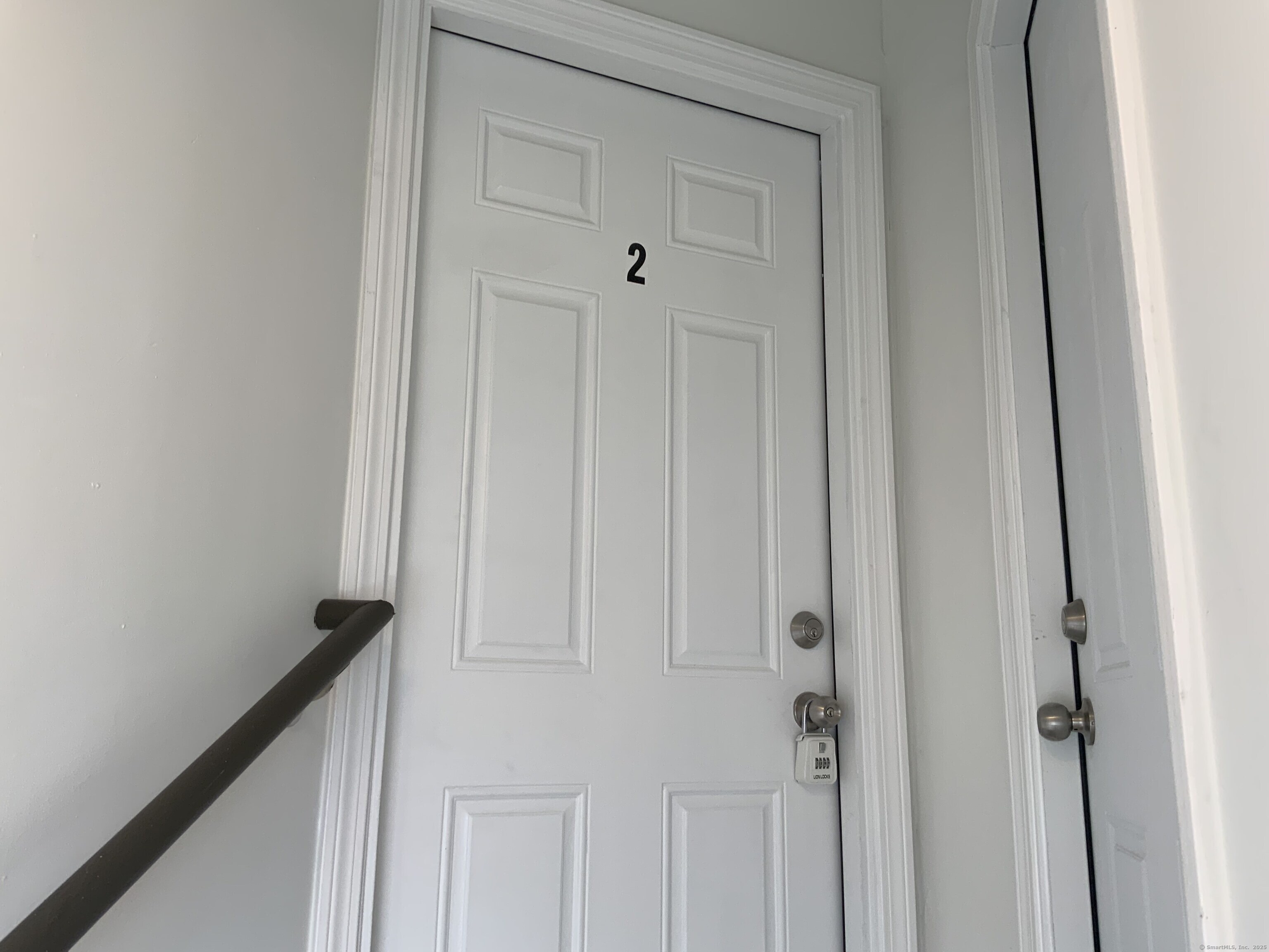 East Hartford, Connecticut 06108, United States, 2 Bedrooms Bedrooms, ,1 BathroomBathrooms,Residential,Active,212642