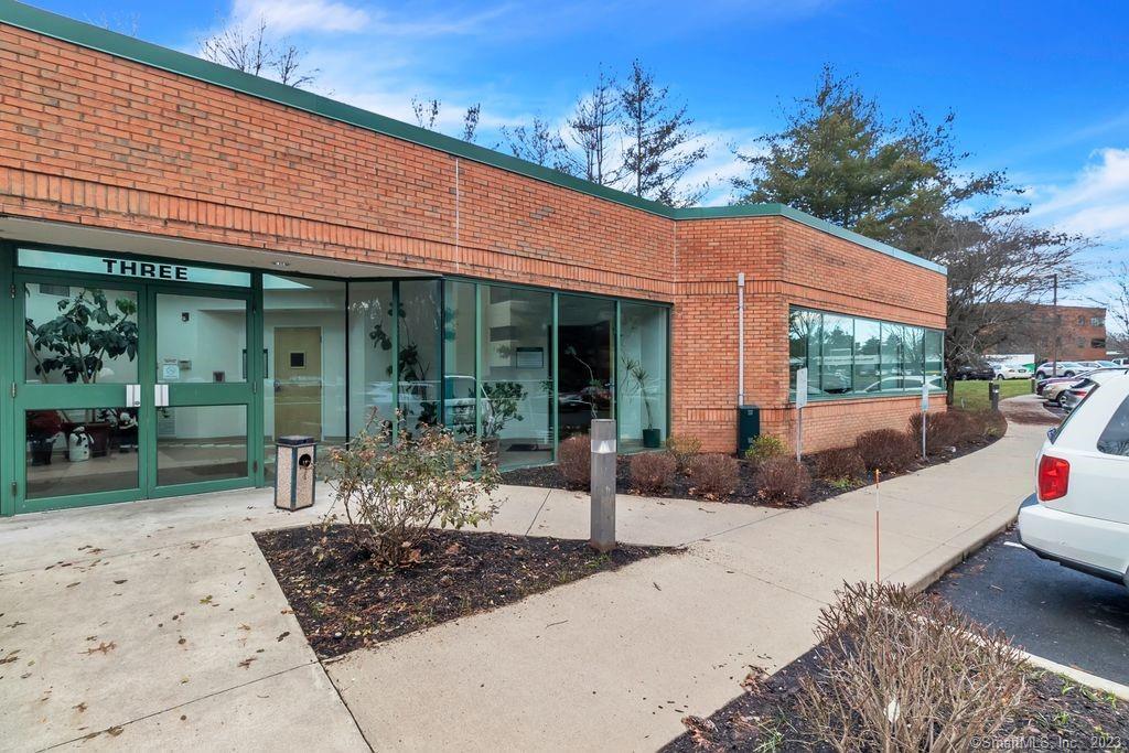 3 Northwestern Drive
