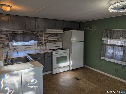 Tiny photo for 155 N Ivy Street #TRLR 26, Branford, CT 06405 (MLS # 24146637)