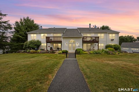 Condo For Sale - 30 Rockledge Loop #30<br/> Torrington, CT 06790