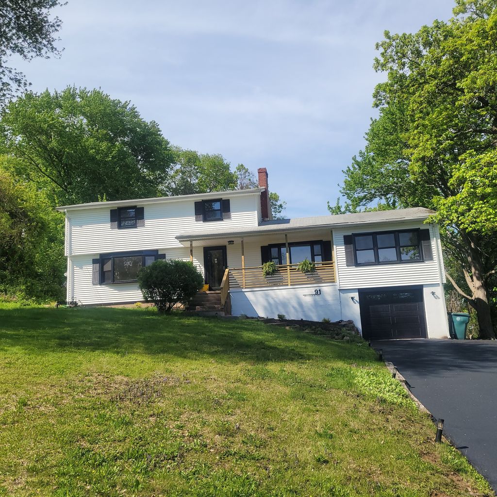 Photo of 91 Jennifer Road, Hamden, CT 06514 (MLS # 24132825)