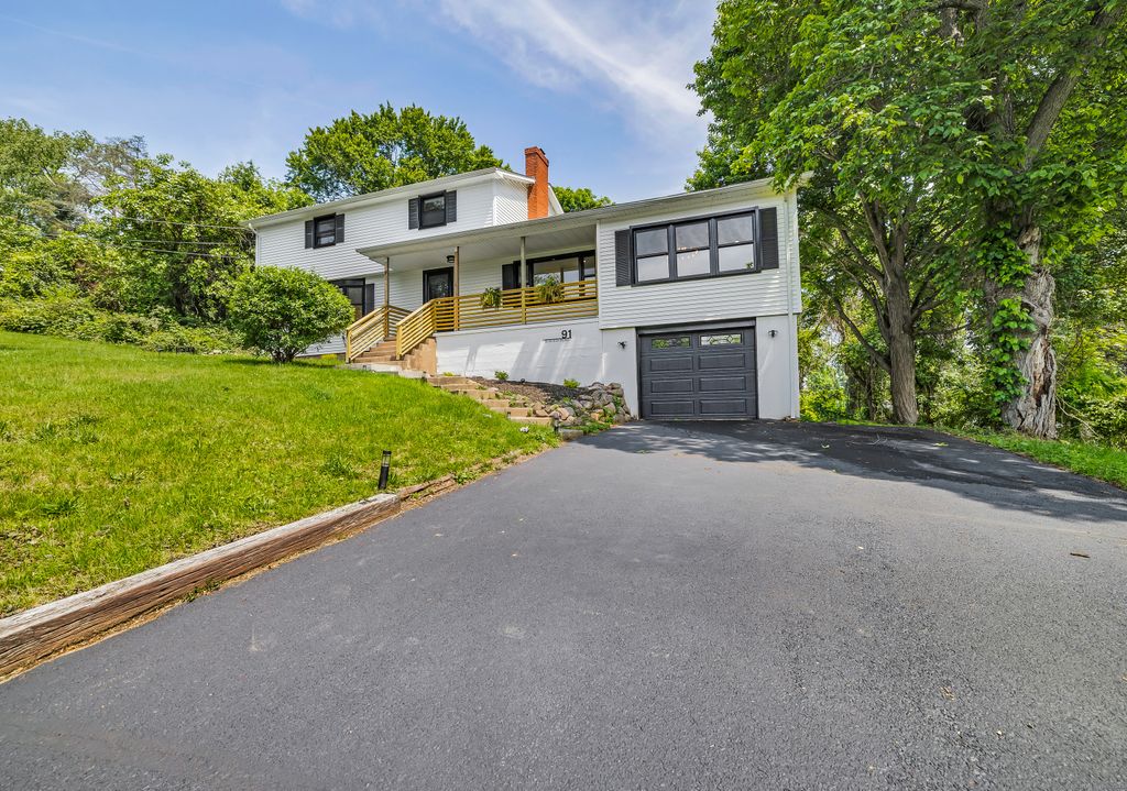 Photo of 91 Jennifer Road, Hamden, CT 06514 (MLS # 24132825)