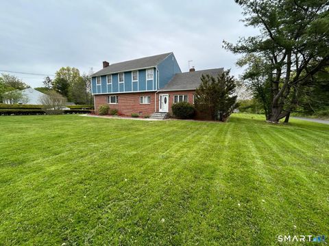 Photo of 890 Daniels Farm Road, Trumbull, CT 06611 (MLS # 24176320)