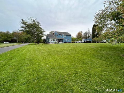 Tiny photo for 890 Daniels Farm Road, Trumbull, CT 06611 (MLS # 24176320)