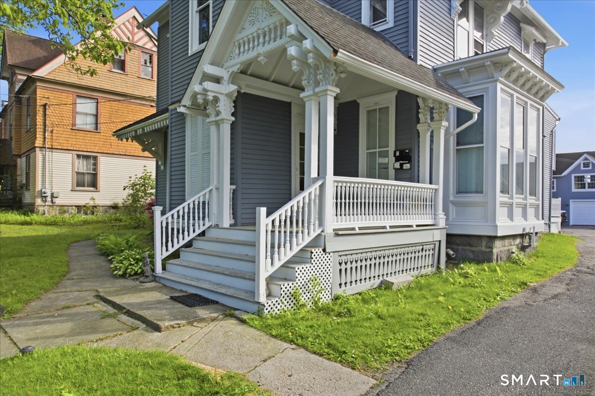 116 Deer Hill Avenue