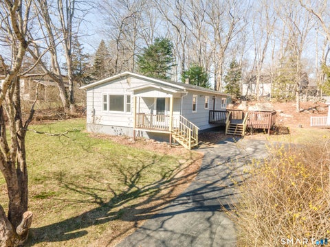 Homes For Sale - 9 Stone Court<br/> Ledyard, CT 06335