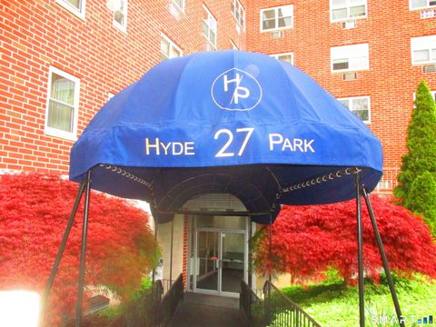 Tiny photo for 27 Northill Street #6P, Stamford, CT 06907 (MLS # 24172275)