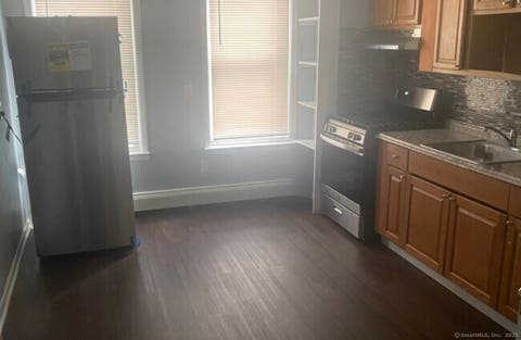 Multifamily For Rent - 1322 Stratford Avenue<br/> Bridgeport, CT 06607