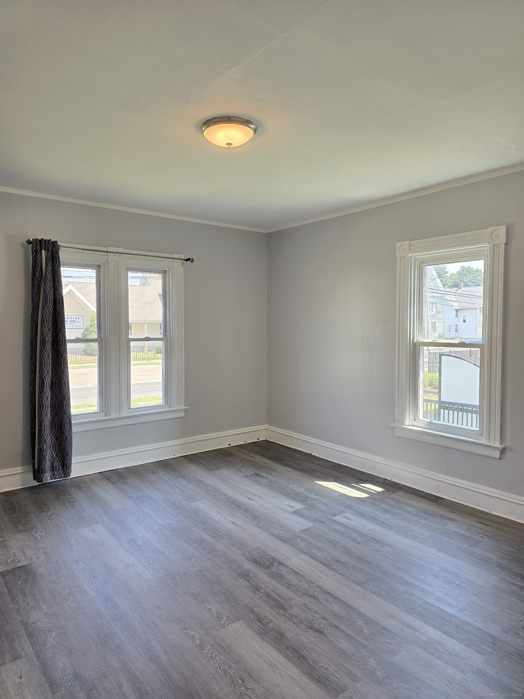 East Hartford, Connecticut 06108, United States, 4 Bedrooms Bedrooms, ,2 BathroomsBathrooms,Residential,Pending,172699