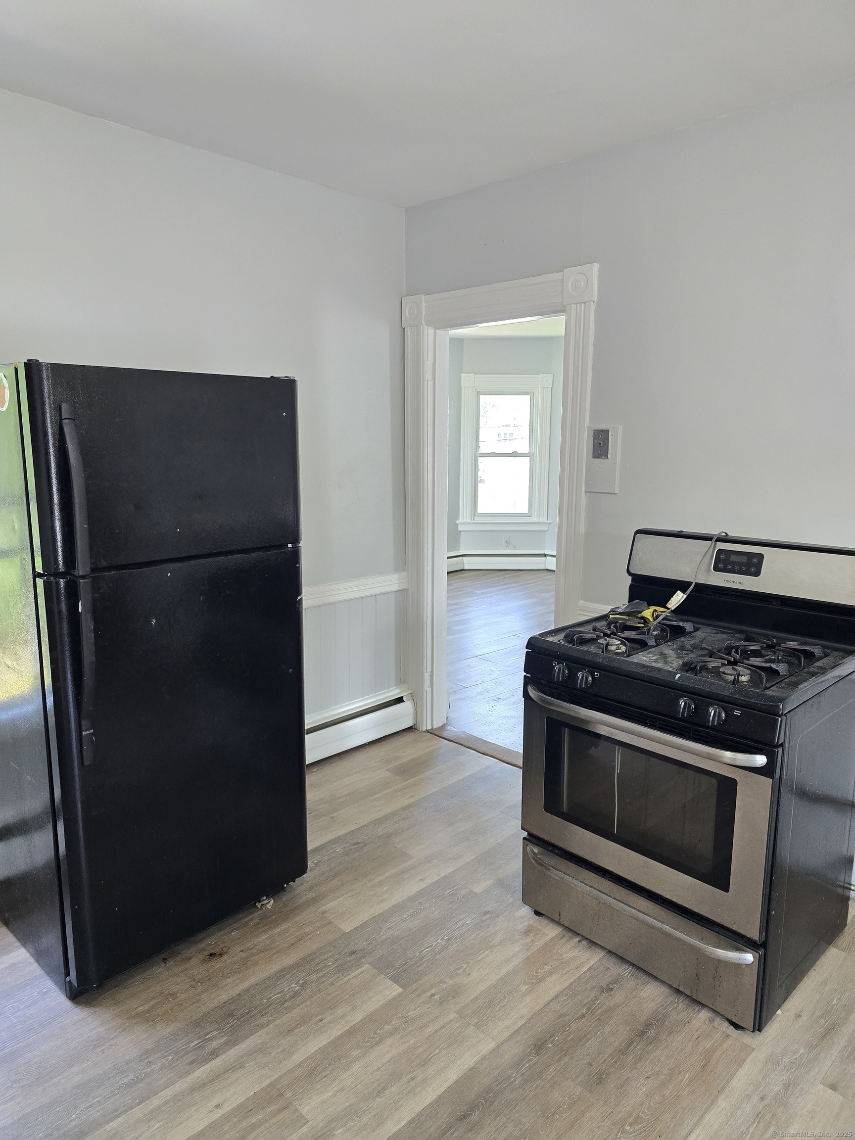 East Hartford, Connecticut 06108, United States, 4 Bedrooms Bedrooms, ,2 BathroomsBathrooms,Residential,Pending,172699