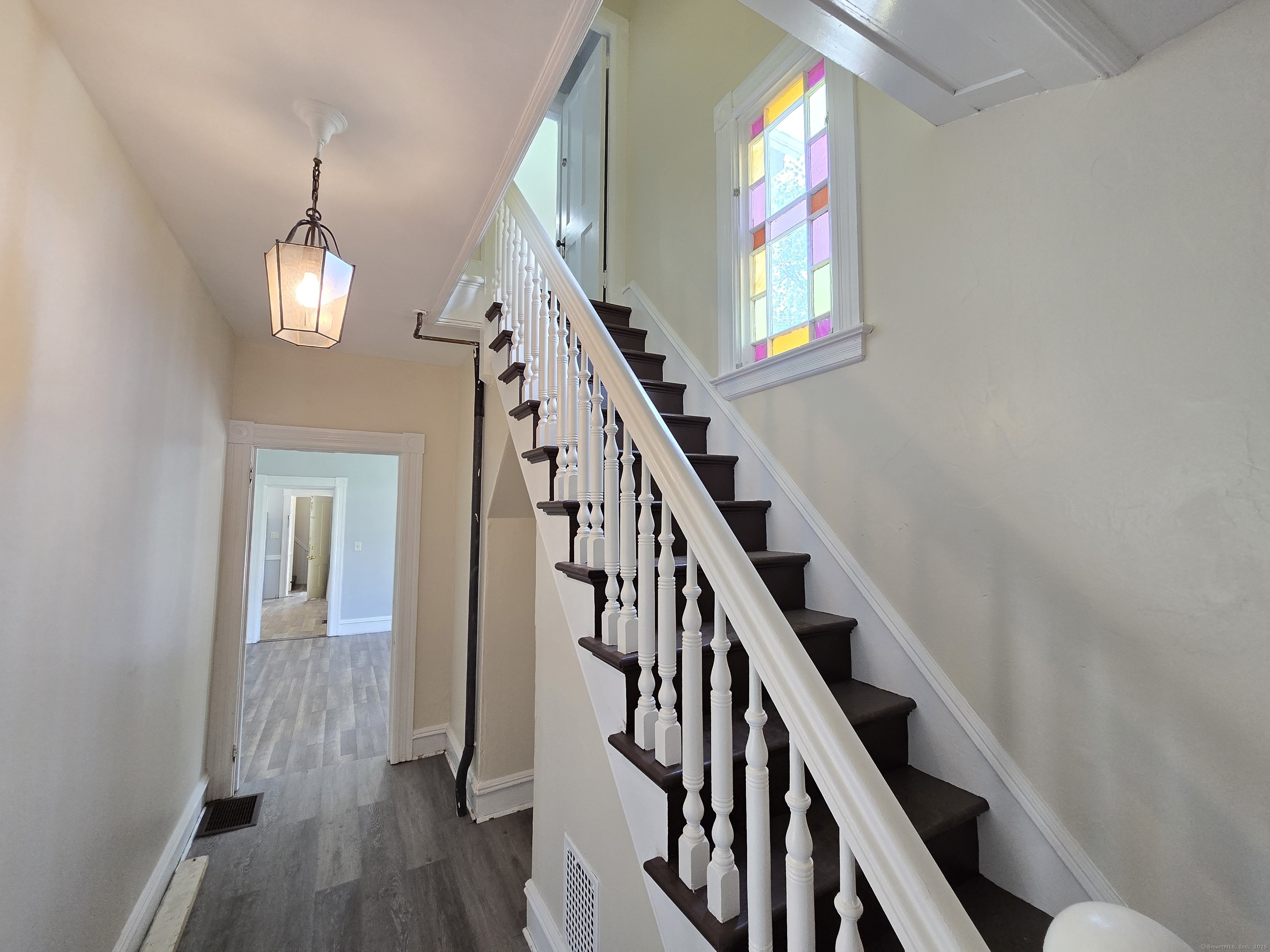 East Hartford, Connecticut 06108, United States, 4 Bedrooms Bedrooms, ,2 BathroomsBathrooms,Residential,Pending,172699