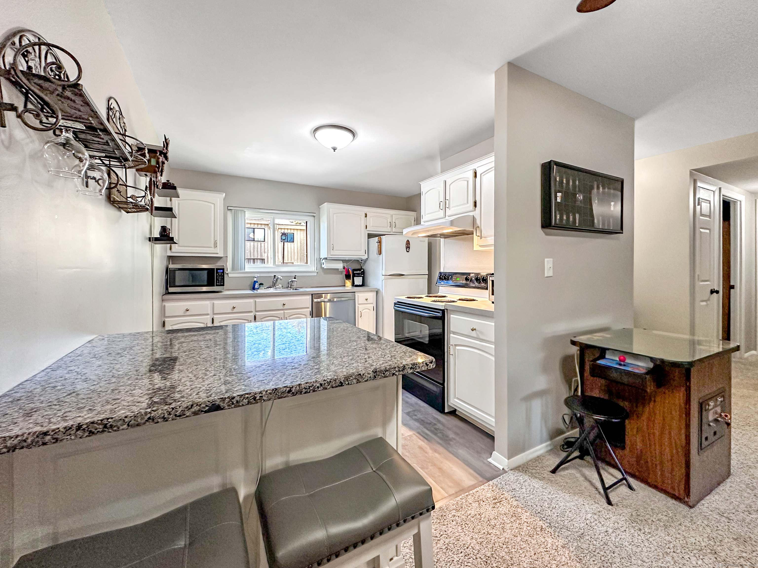 137 Webster Court #137, Newington, Connecticut image 14