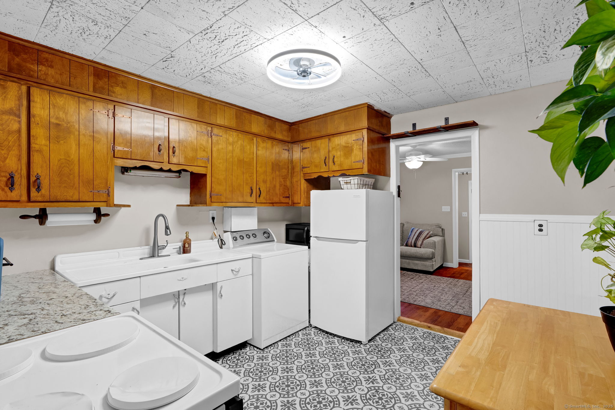 17 Norwich Lane, East Hartford, Connecticut image 14