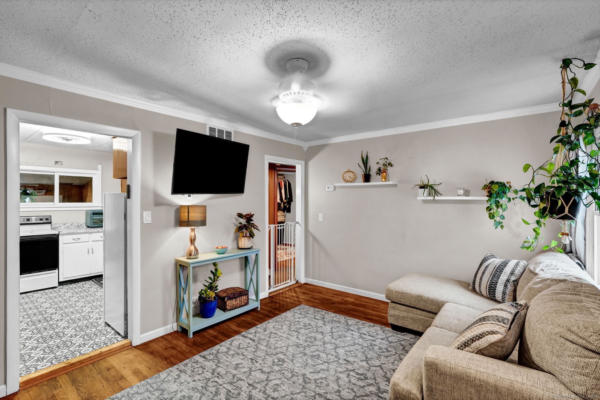 17 Norwich Lane, East Hartford, Connecticut image 9