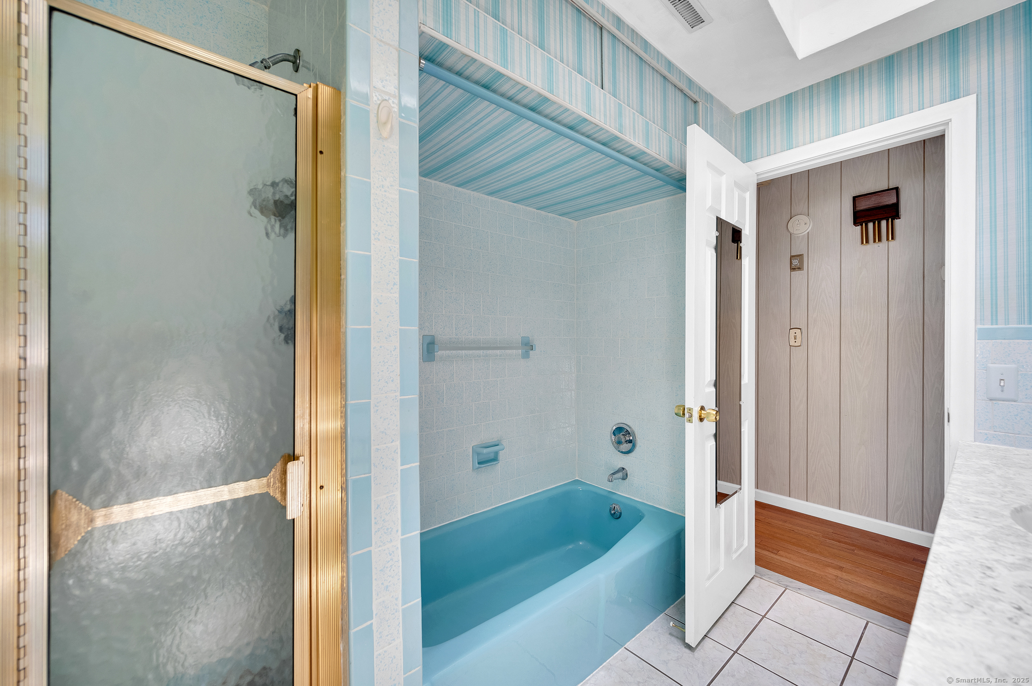 Newington, Connecticut 06111, United States, 3 Bedrooms Bedrooms, ,2 BathroomsBathrooms,Residential,Coming Soon,179874