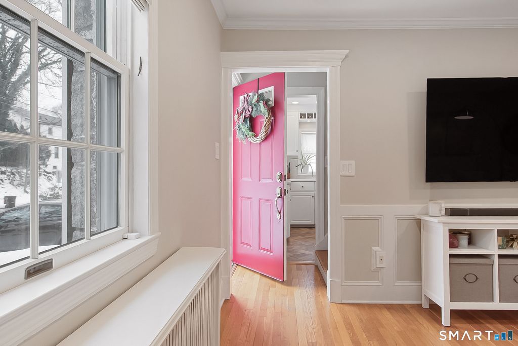 Photo of 45 Lockwood Lane, Norwalk, CT 06851 (MLS # 24147633)