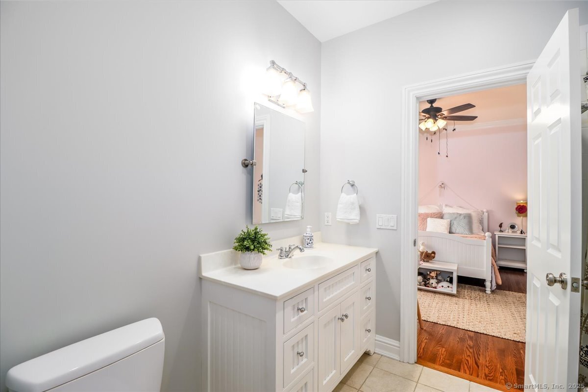72 Cannon Road, Wilton, Connecticut image 18
