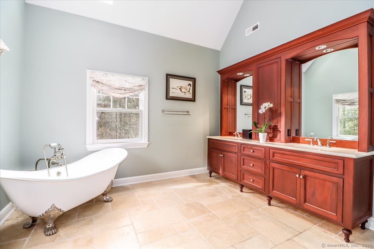 72 Cannon Road, Wilton, Connecticut image 15